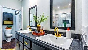 Prime / PRI3284-2010 with 9 foot Sidewalls & Hidden Pantry Bathroom 117883