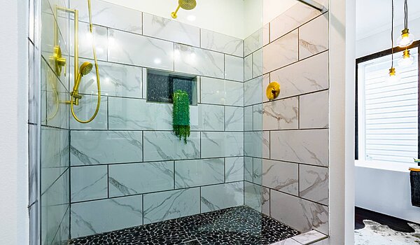 Prime / PRI3284-2010 with 9 foot Sidewalls & Hidden Pantry Bathroom 117885