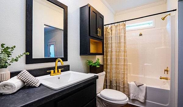 Prime / PRI3284-2010 with 9 foot Sidewalls & Hidden Pantry Bathroom 117887
