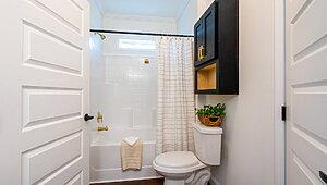 Prime / PRI3284-2010 with 9 foot Sidewalls & Hidden Pantry Bathroom 117889