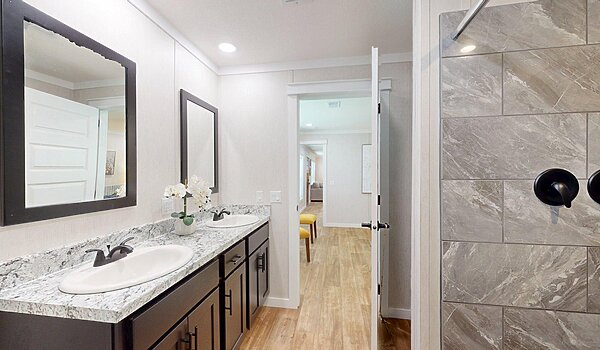 ARC / The Lowman ARC1680-8019 Interior 125114