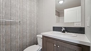 Aspire Singlewides / 1666H32120 Bathroom 146680
