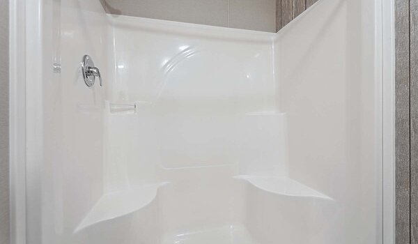 Aspire Singlewides / 1666H32120 Bathroom 146681