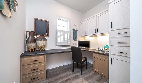 Barclay / Big Sky 2868M32391 Interior 146707