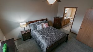 Premier / Chestnut Bedroom 18806