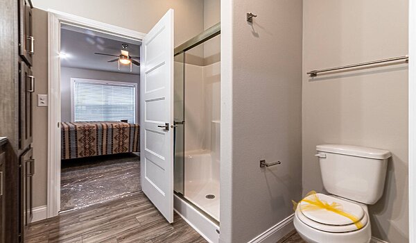 Premier / Maple Bathroom 121174
