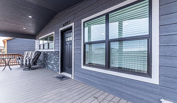 Premier / Maple Exterior 121181