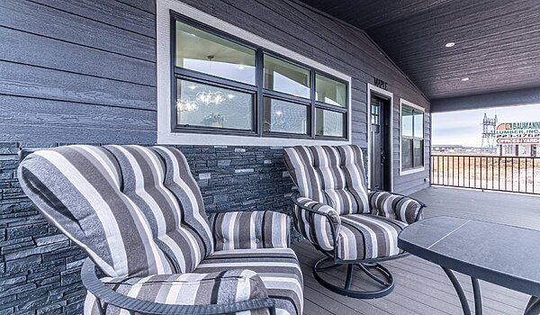 Premier / Maple Exterior 121182