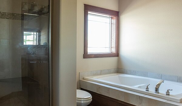 Premier / Oleander Bathroom 105571