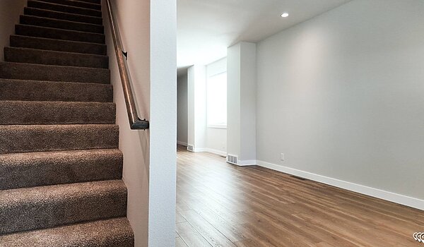 Premier-Residential Attached / Almont Interior 126754