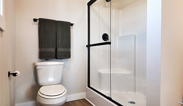 Premier-Residential Attached / Almont Bathroom 126782