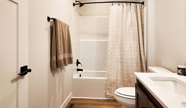 Premier-Residential Attached / Almont Bathroom 126783