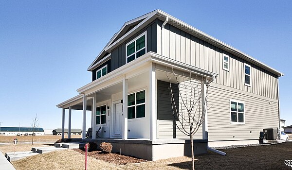 Premier-Residential Attached / Almont Interior 126788