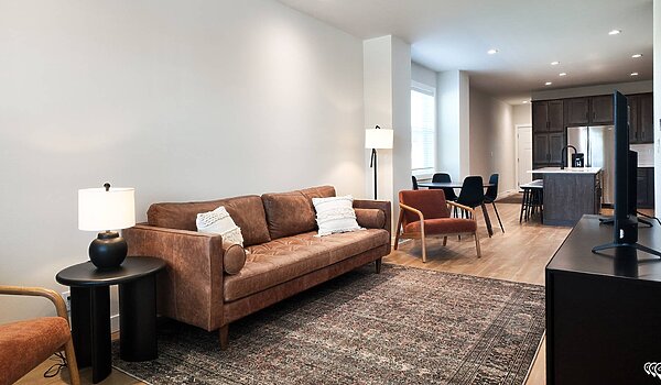 Premier-Residential Attached / Almont Interior 126766