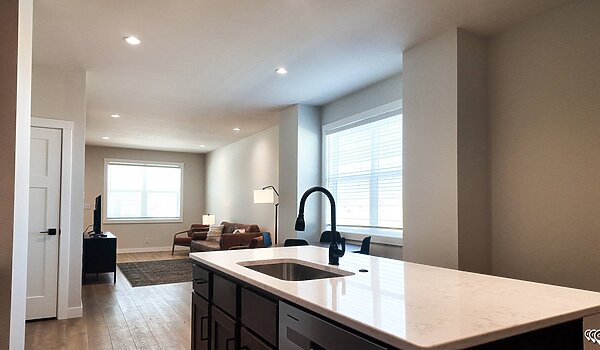 Premier-Residential Attached / Almont Interior 126774