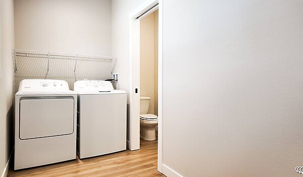 Premier-Residential Attached / Almont Utility 126784