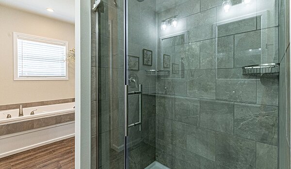 Premier Limited / 2772 Bathroom 117041