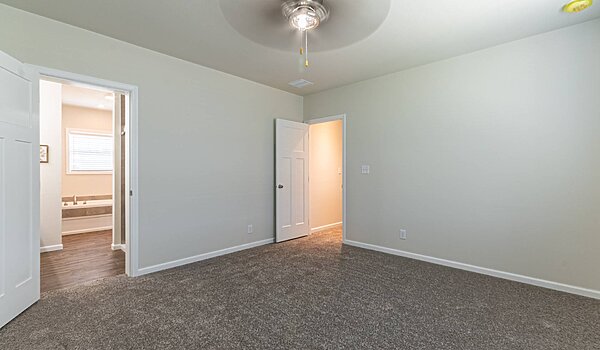 Premier Limited / 2772 Bedroom 117037