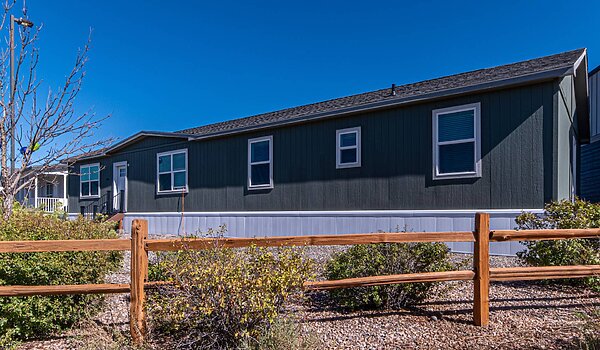 Premier Limited / 2772 Exterior 117046