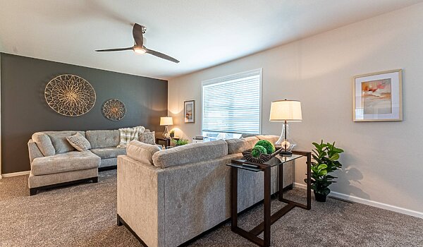 Premier Limited / 2772 Interior 117028
