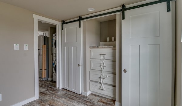 Central Great Plains / APH 527B-SL Bedroom 25152