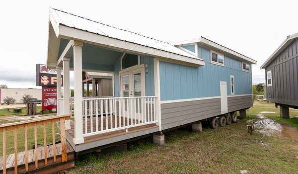 Central Great Plains / APH 527B-SL Exterior 25158
