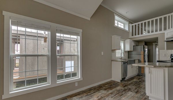 Central Great Plains / APH 527B-SL Interior 25146