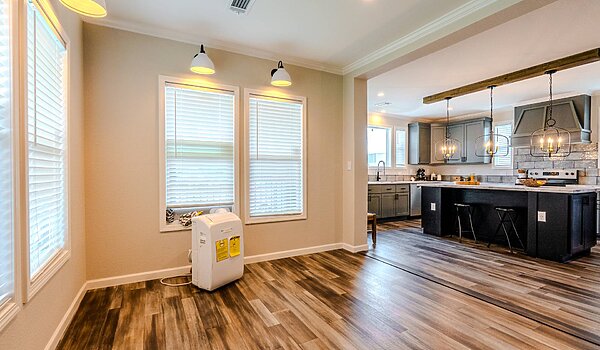Innovation / IN3266F Interior 117906