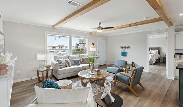 Cedar Creek / 2856H32108 Interior 112974