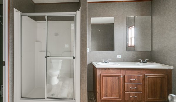 Ultimate / UT1301 Bathroom 27006