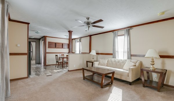 Ultimate / UT1301 Interior 26995