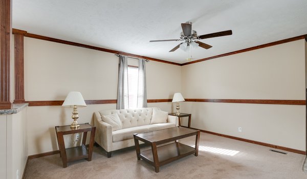 Ultimate / UT1301 Interior 26996