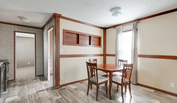 Ultimate / UT1301 Interior 26998