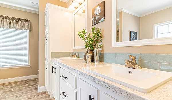 Timberline Elite / The Timberview TE32663E Bathroom 83439