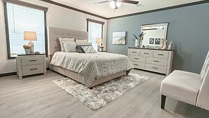 Lifestyle / The Sparrow LY32725A Bedroom 94688