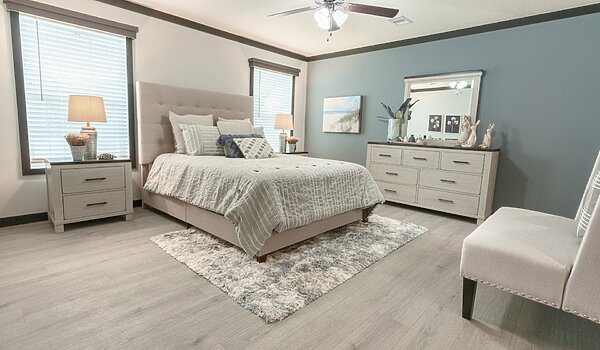 Lifestyle / The Sparrow LY32725A Bedroom 94688