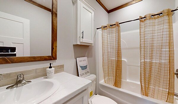 Lifestyle / Reece LY32663A Interior 129242