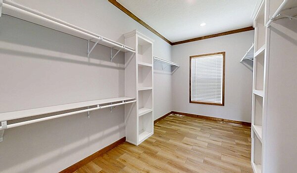 Lifestyle / Reece LY32663A Interior 129243