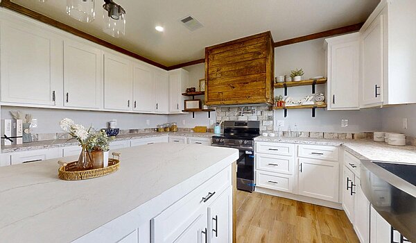 Lifestyle / Reece LY32663A Interior 129233