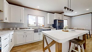 Lifestyle / Reece LY32663A Interior 129235