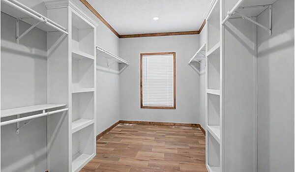 Lifestyle / Reece LY32663A Interior 130485