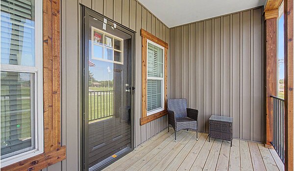 Lifestyle / Reece LY32663A Interior 130488