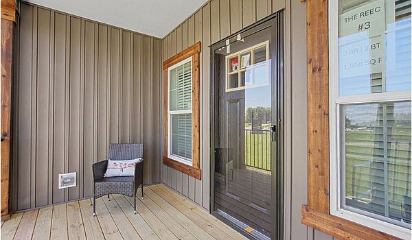 Lifestyle / Reece LY32663A Interior 130489