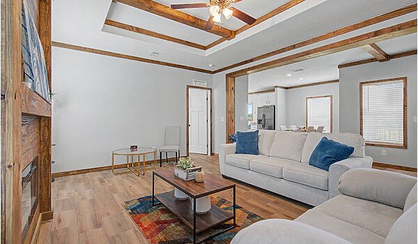 Lifestyle / Reece LY32663A Interior 130472