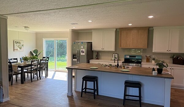 Iron Ranch / IH28563A Interior 115583