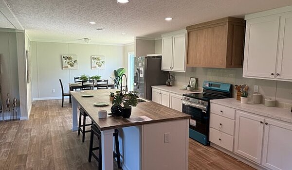 Iron Ranch / IH28563A Interior 115584