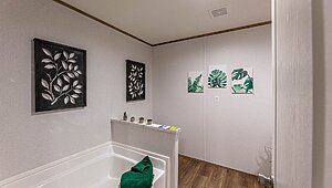 Phoenix / 16562A Bathroom 120277