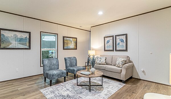 Phoenix / 16663A Interior 120283