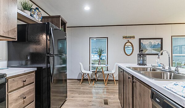 Phoenix / 16663A Kitchen 120286