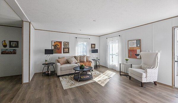 Phoenix / 32483A Interior 120322